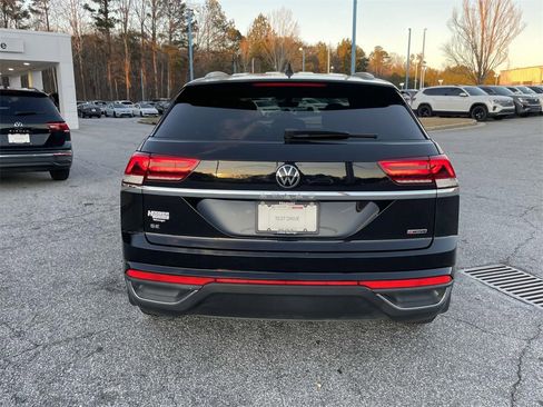 Used 2022 Volkswagen Atlas Cross Sport SE image 4