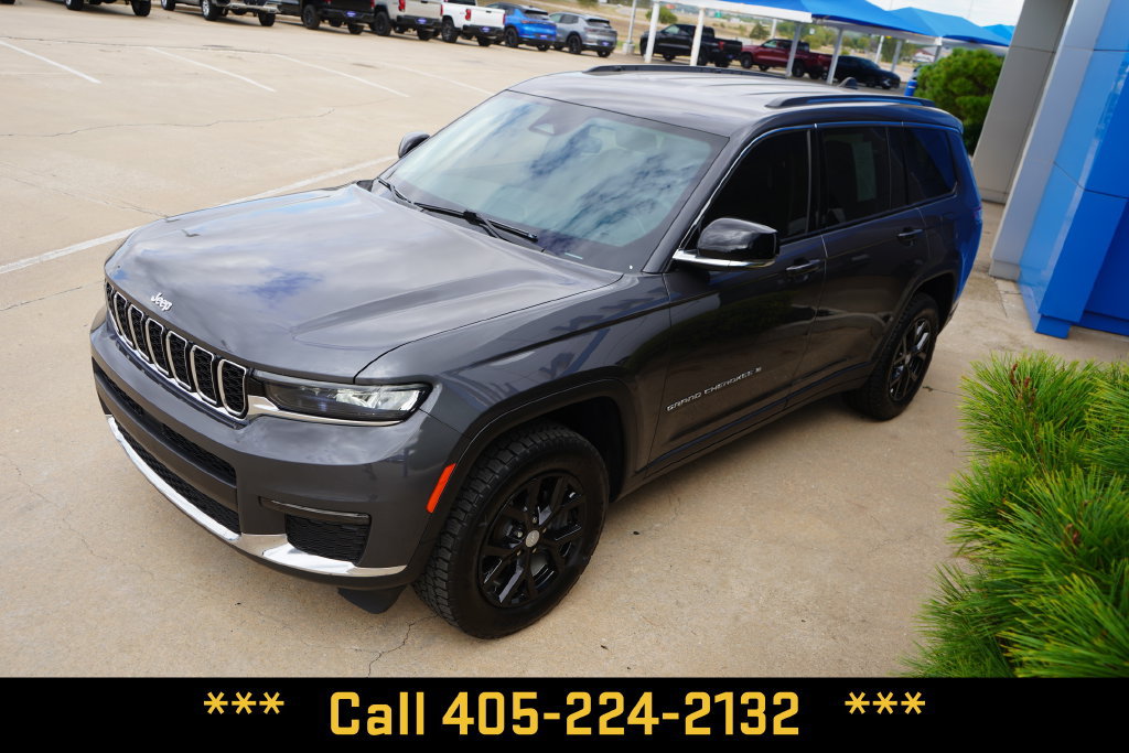 Used 2023 Jeep Grand Cherokee L Limited w/ Trailer Tow Group (B) AWD/4WD image 14