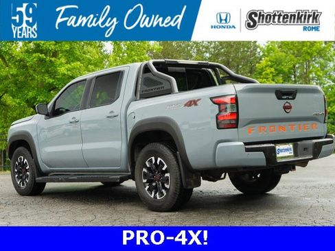 Used 2023 Nissan Frontier PRO-4X w/ Technology Package image 9