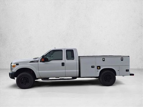 Used 2015 Ford F250 XL w/ Power Equipment Group AWD/4WD image 5