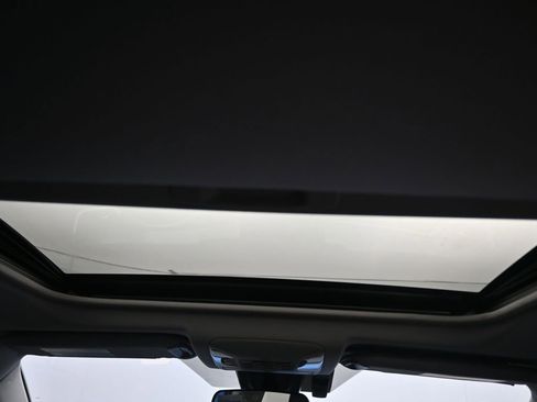 Used 2021 Toyota RAV4 XLE Premium image 37