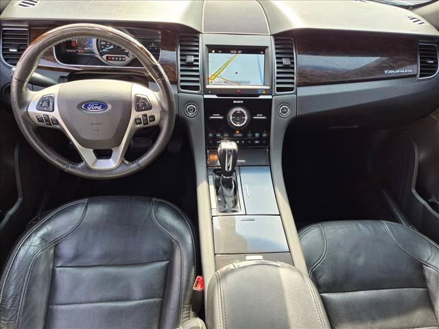 Used 2017 Ford Taurus Limited FWD image 18