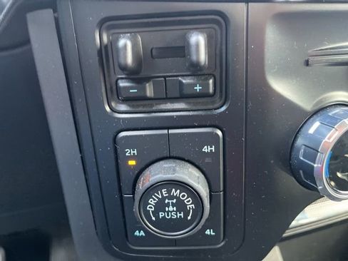 Used 2024 Ford F150 Lariat image 29
