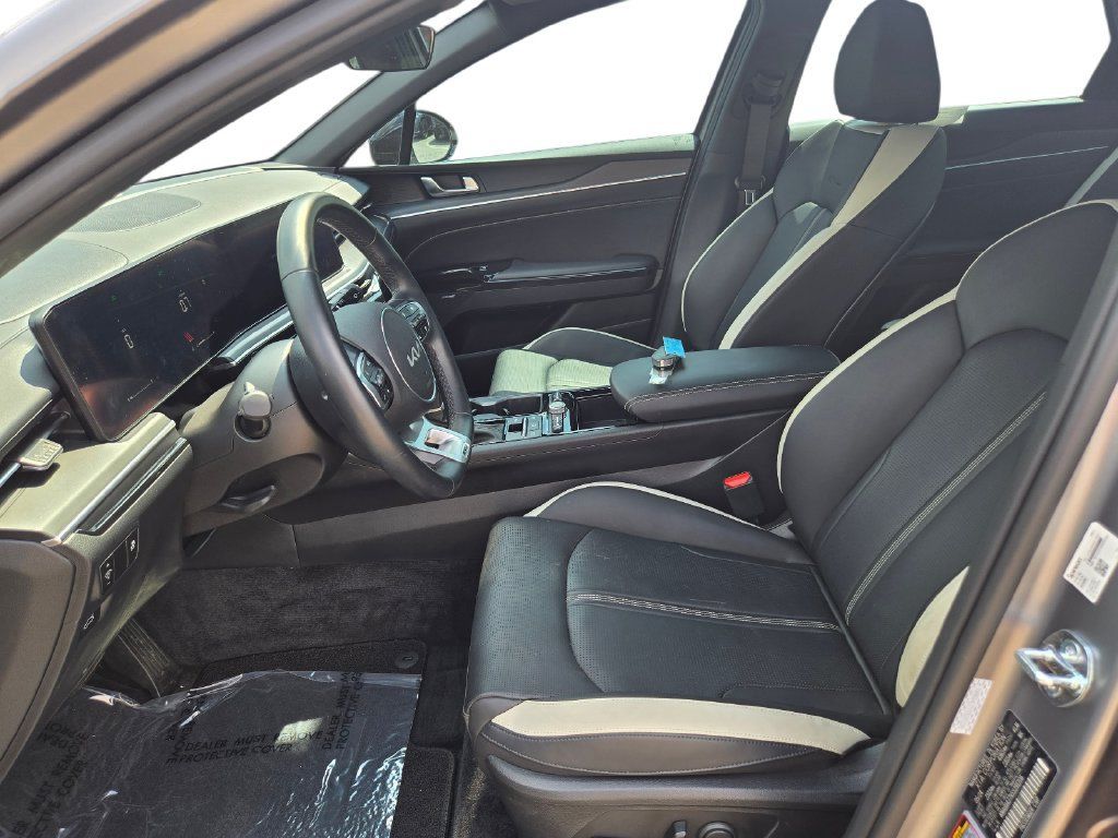 Certified 2025 Kia K5 GT-Line w/ GT-Line Premium Package FWD image 17