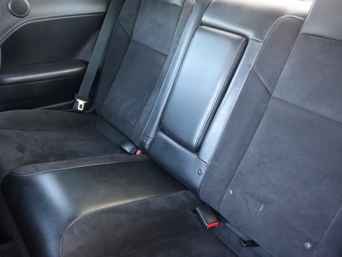Used 2015 Dodge Challenger R/T Scat Pack w/ Leather Interior Group RWD image 12