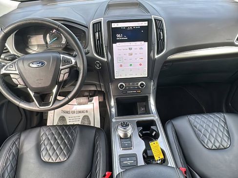 Used 2024 Ford Edge Titanium image 16