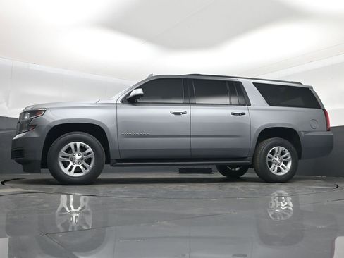Used 2020 Chevrolet Suburban LT image 15