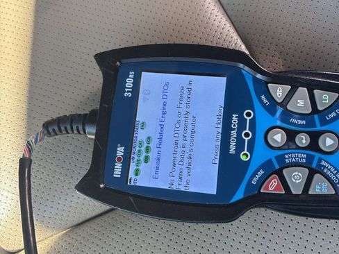 Used 2020 Subaru Outback Limited image 11