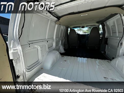 Used 2003 Chevrolet Astro RWD image 19