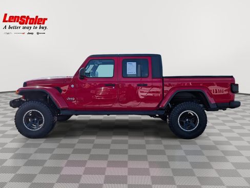 Used 2020 Jeep Gladiator Overland image 2