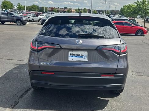 Used 2026 Honda HR-V LX image 6