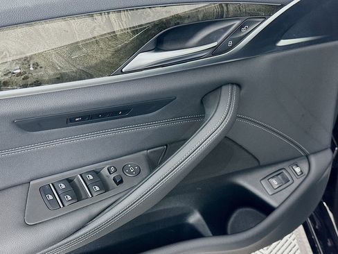 Certified 2023 BMW 530e xDrive w/ M Sport Package image 18