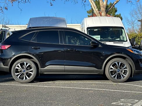 Certified 2022 Ford Escape SEL w/ SEL Stealth AWD Package image 3