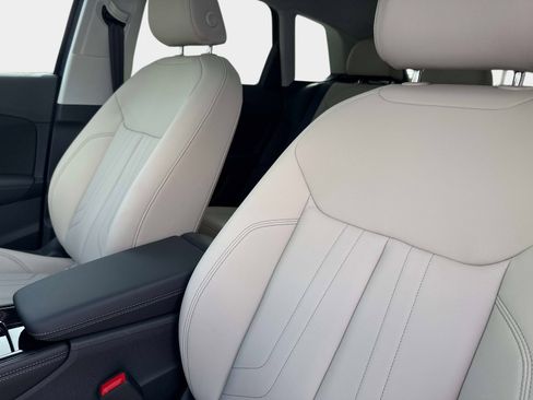 New 2026 Audi Q3 quattro 2.0T AWD/4WD image 23