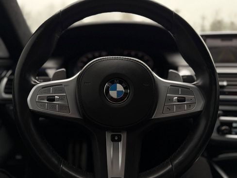 Used 2020 BMW M760i xDrive w/ Luxury Rear Seating Package image 19