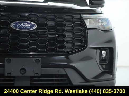 Used 2025 Ford Explorer ST-Line AWD/4WD image 8