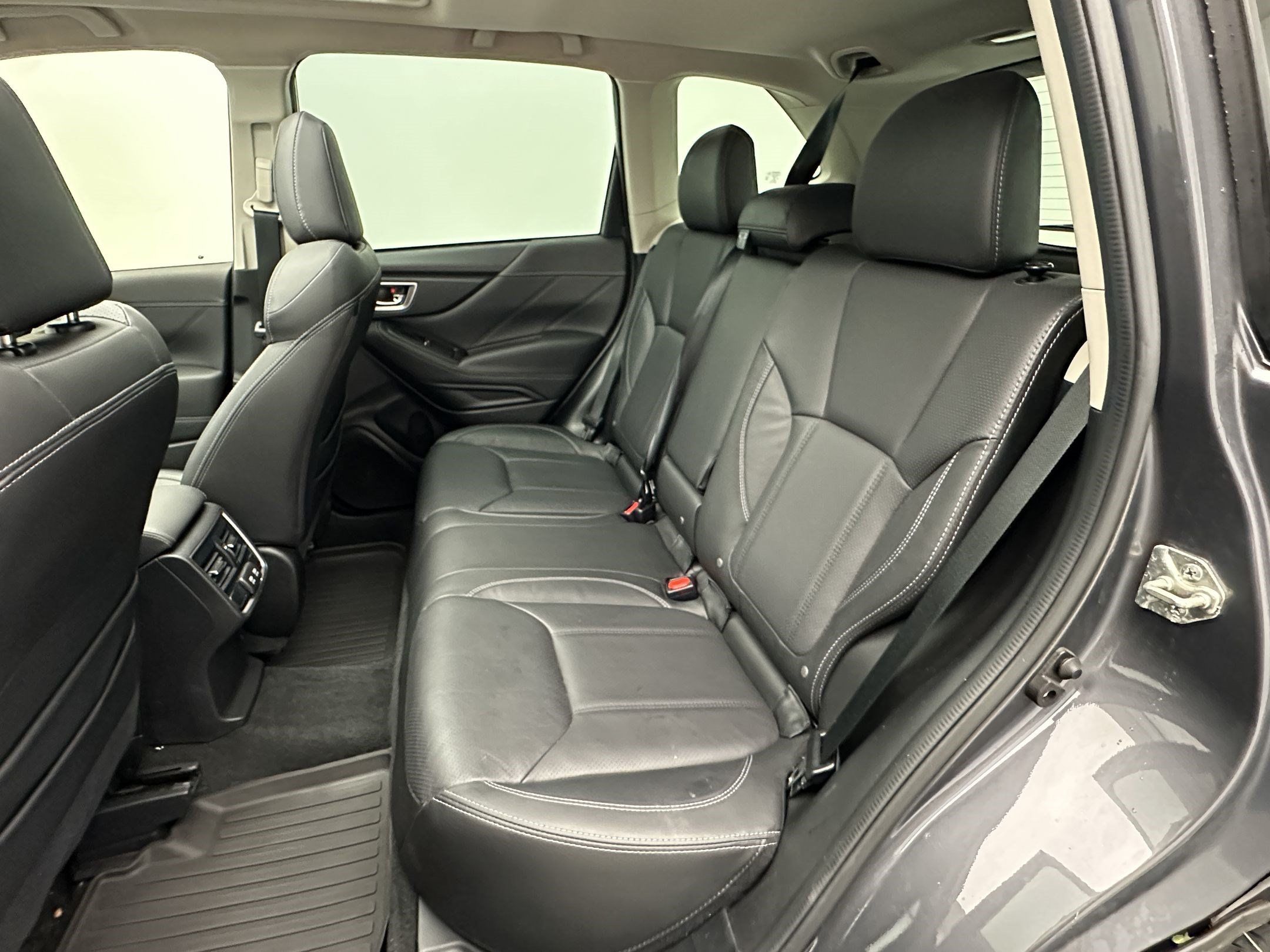 Used 2021 Subaru Forester Limited AWD/4WD image 22
