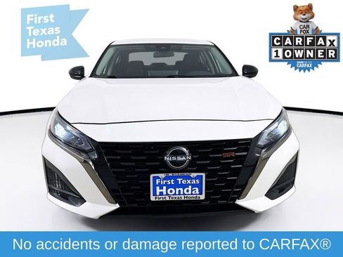 Used 2024 Nissan Altima 2.5 SR w/ SR Premium Package image 2