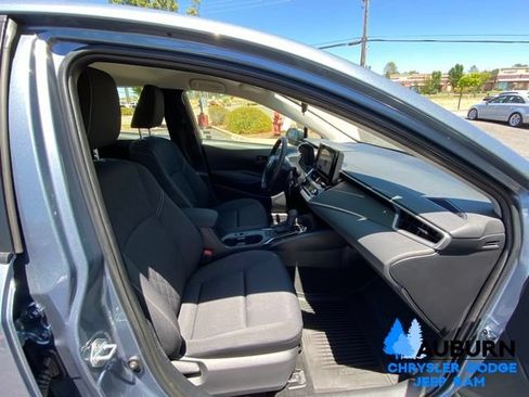 Used 2024 Toyota Corolla LE FWD image 9