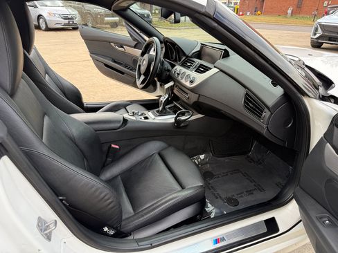 Used 2014 BMW Z4 sDrive35i image 21