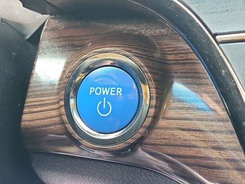 Used 2013 Toyota Avalon XLE Touring image 23