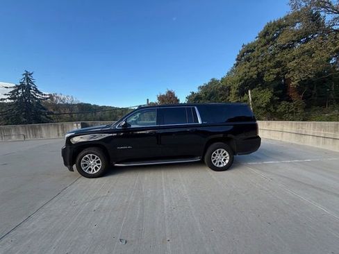 Used 2020 GMC Yukon XL SLT image 8