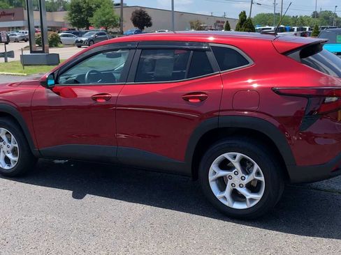 Certified 2024 Chevrolet Trax LS w/ LS Convenience Package FWD image 6