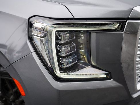 Used 2021 GMC Yukon Denali image 6