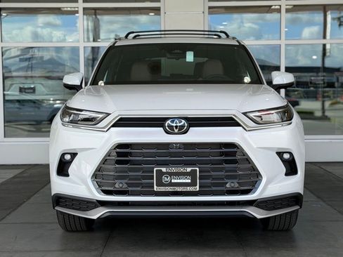 New 2026 Toyota Grand Highlander AWD Hybrid image 4