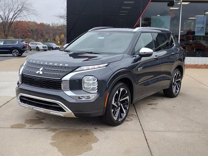 New 2025 Mitsubishi Outlander SEL