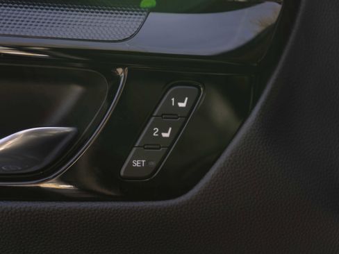 Used 2025 Honda CR-V EX-L image 38