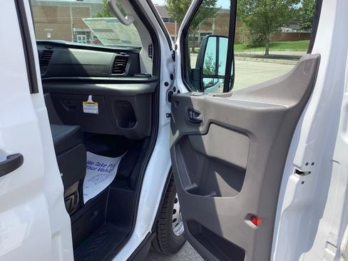 New 2025 Ford Transit 250 Low Roof AWD image 15