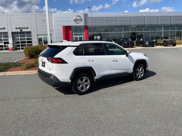 Used 2025 Toyota RAV4 XLE AWD/4WD image 6