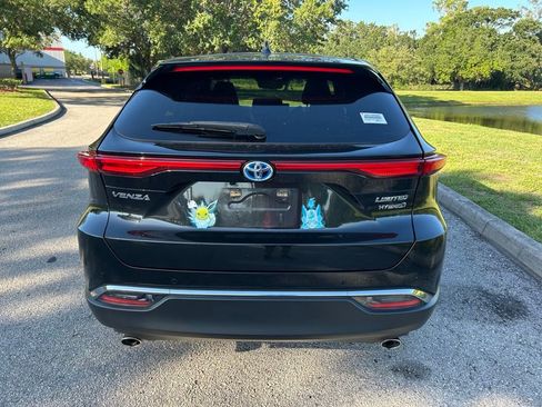 Used 2021 Toyota Venza Limited w/ Advanced Technology Package AWD/4WD image 5