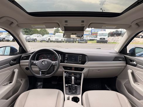 Used 2019 Volkswagen Jetta SE FWD image 23