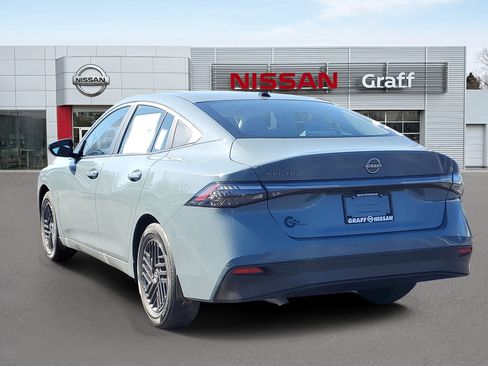 New 2026 Nissan Sentra SV w/ SV Convenience Package FWD image 4