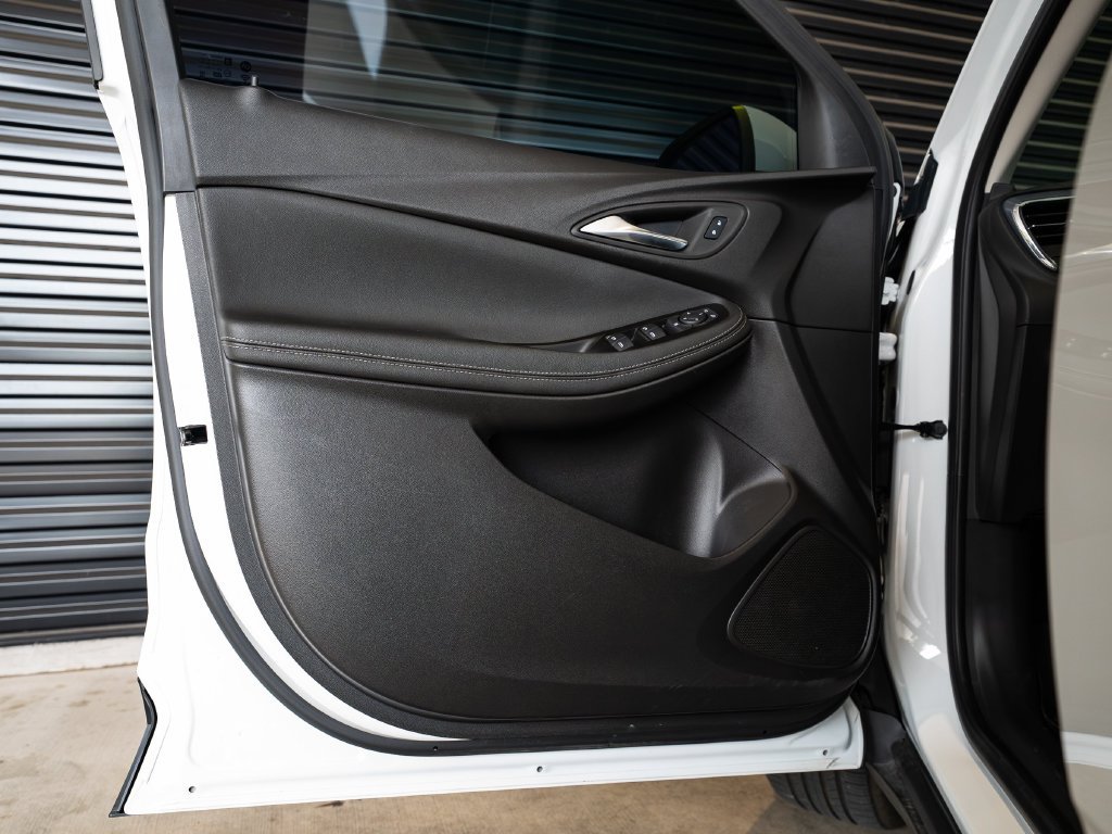 Used 2025 Buick Encore GX Preferred FWD image 23