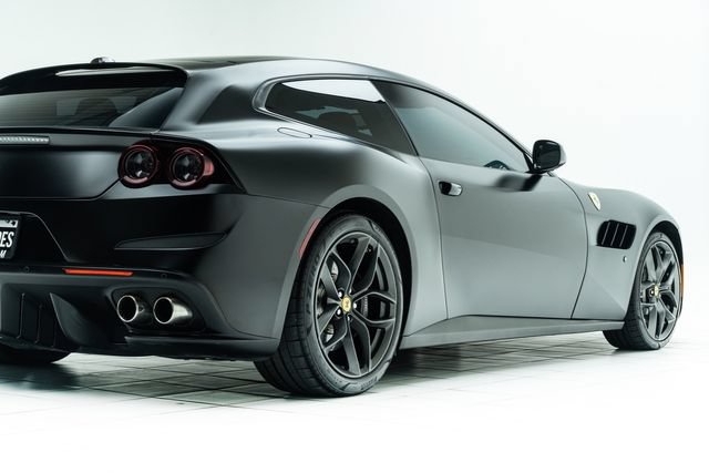 Used 2018 Ferrari GTC4Lusso T RWD image 15