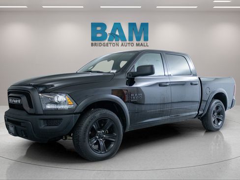 Used 2024 RAM 1500 Warlock AWD/4WD image 3