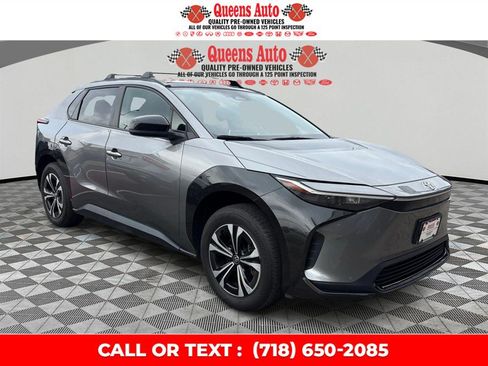 Used 2023 Toyota bZ4X AWD w/ Weather Package image 9