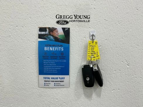 Used 2021 Ford Escape SE image 33