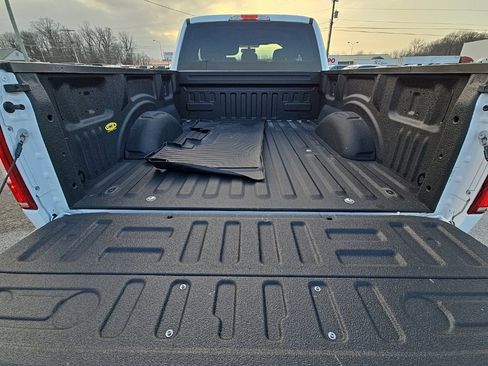 Used 2018 Ford F150 XLT w/ Equipment Group 302A Luxury image 15