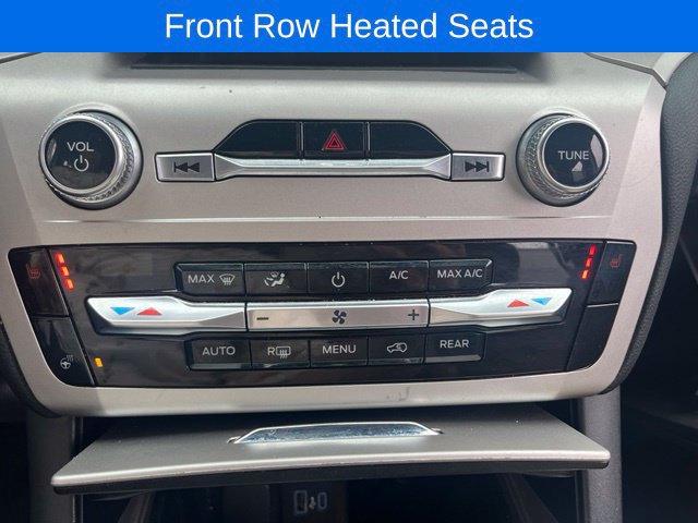 Used 2021 Ford Explorer XLT w/ Equipment Group 202A AWD/4WD image 18