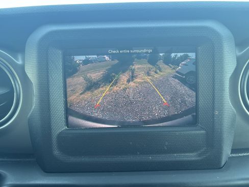 Used 2021 Jeep Wrangler Unlimited Sport image 22