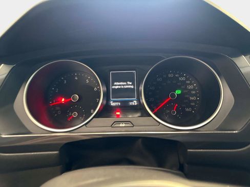 Used 2018 Volkswagen Tiguan S image 27