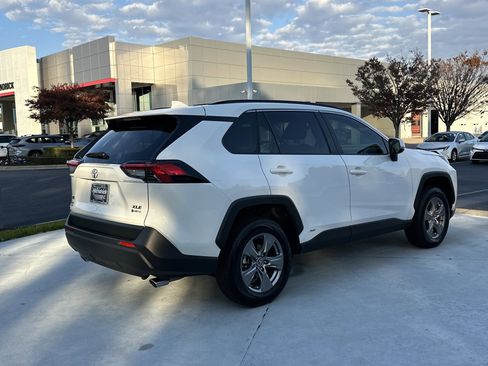 Certified 2025 Toyota RAV4 XLE image 10