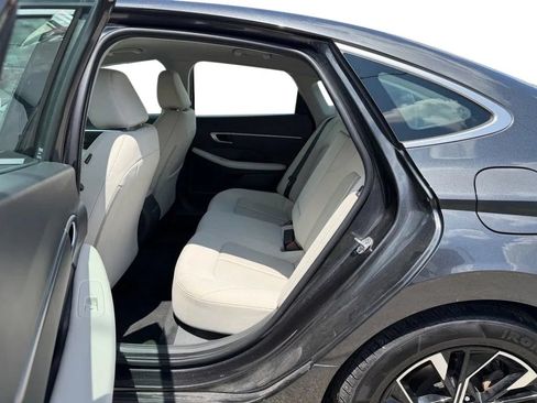Used 2025 Hyundai Sonata SEL FWD image 29