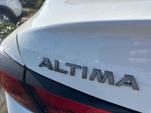 Used 2024 Nissan Altima 2.5 S image 31