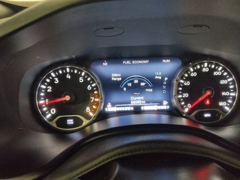Used 2021 Jeep Renegade Limited AWD/4WD image 23
