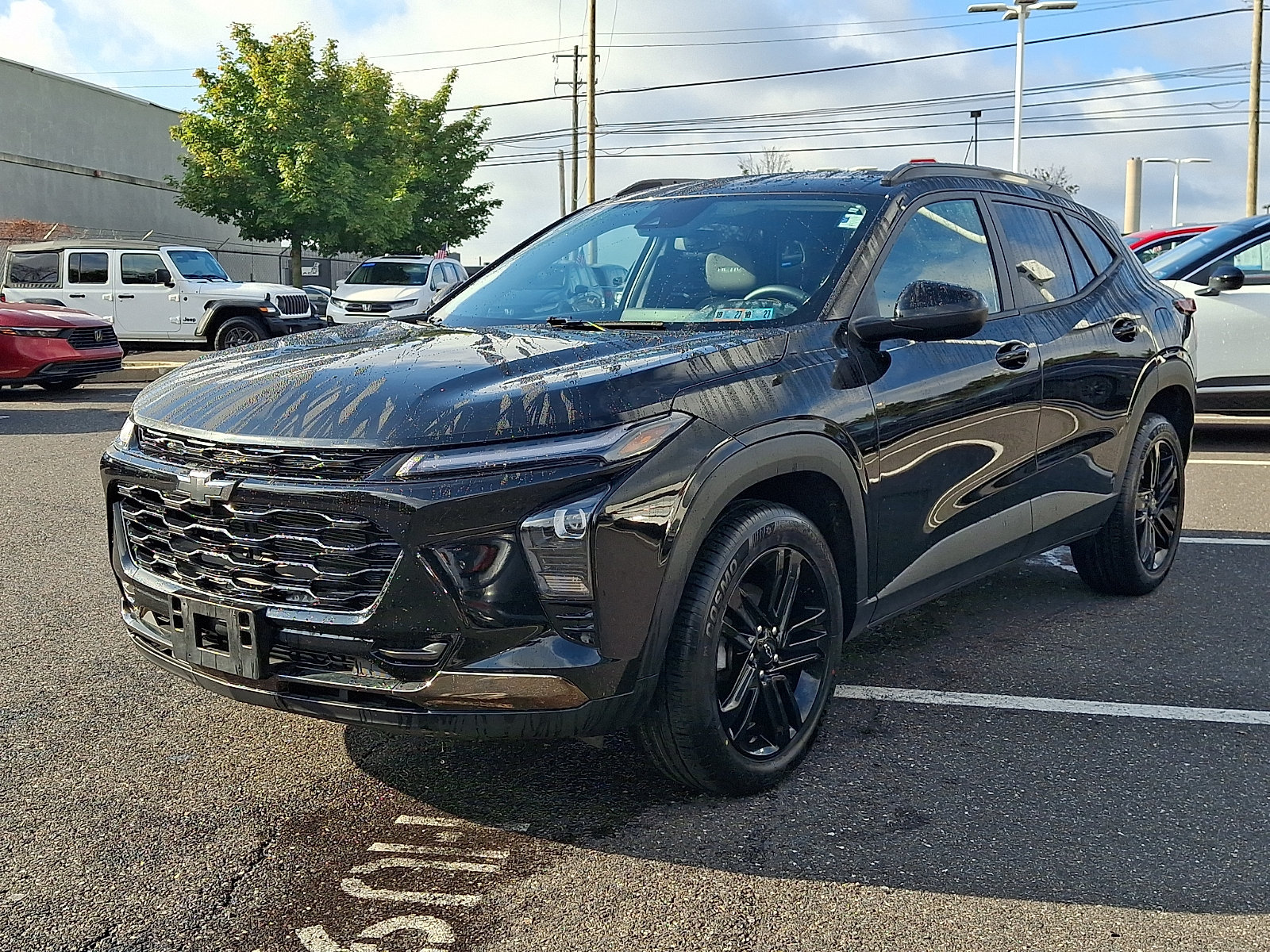 Used 2024 Chevrolet Trax ACTIV w/ Driver Confidence Package FWD image 3